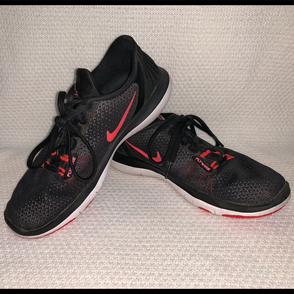 Black Nike Sneakers